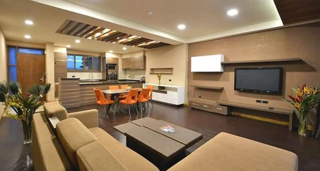 A Wonderful Apartment Wail In The Incredible City Of Kampala