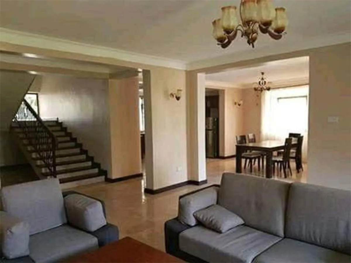 A Wonderful Apartment Wail In The Incredible City Of Kampala