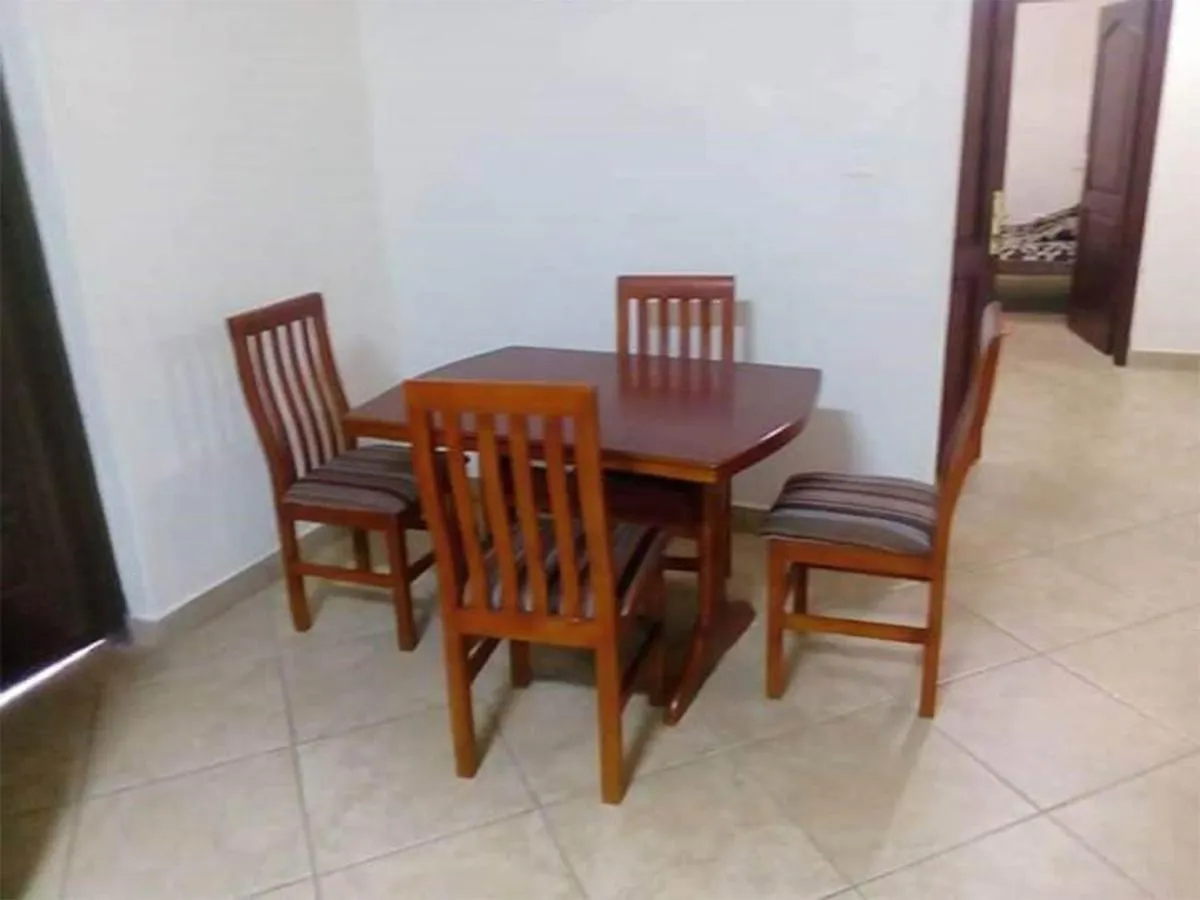 A Wonderful Apartment Wail In The Incredible City Of Kampala