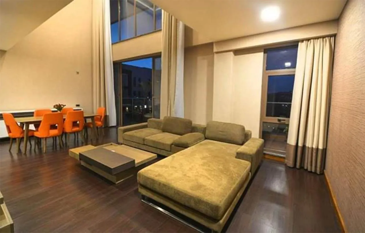 A Wonderful Apartment Wail In The Incredible City Of Kampala