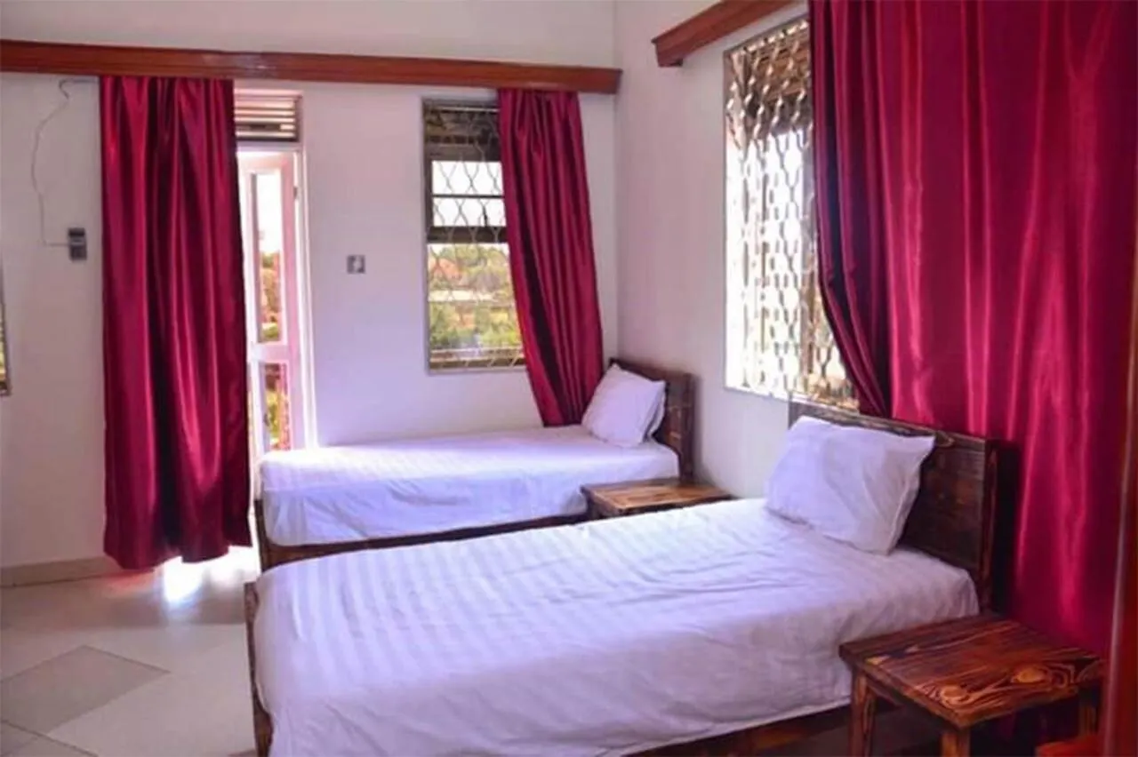 A Wonderful Apartment Wail In The Incredible City Of Kampala 0*,  Uganda